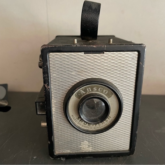 Vintage Ansco Shur-Flash Box Camera - Picture 1 of 6